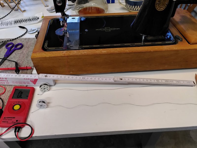 Measuring length of thread and resistance with a multimeter